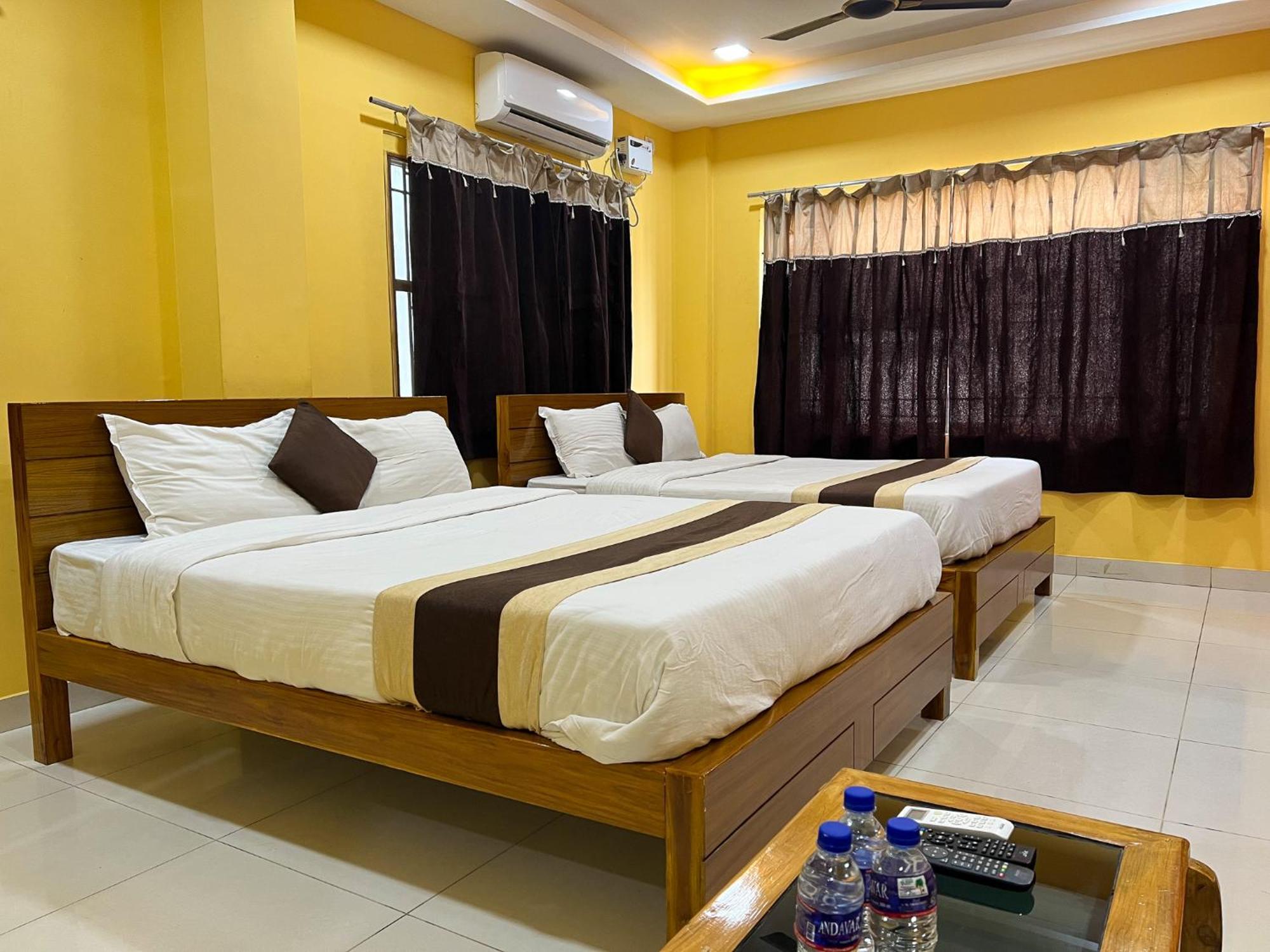 Le Hotel Host Tiruchirappalli Экстерьер фото