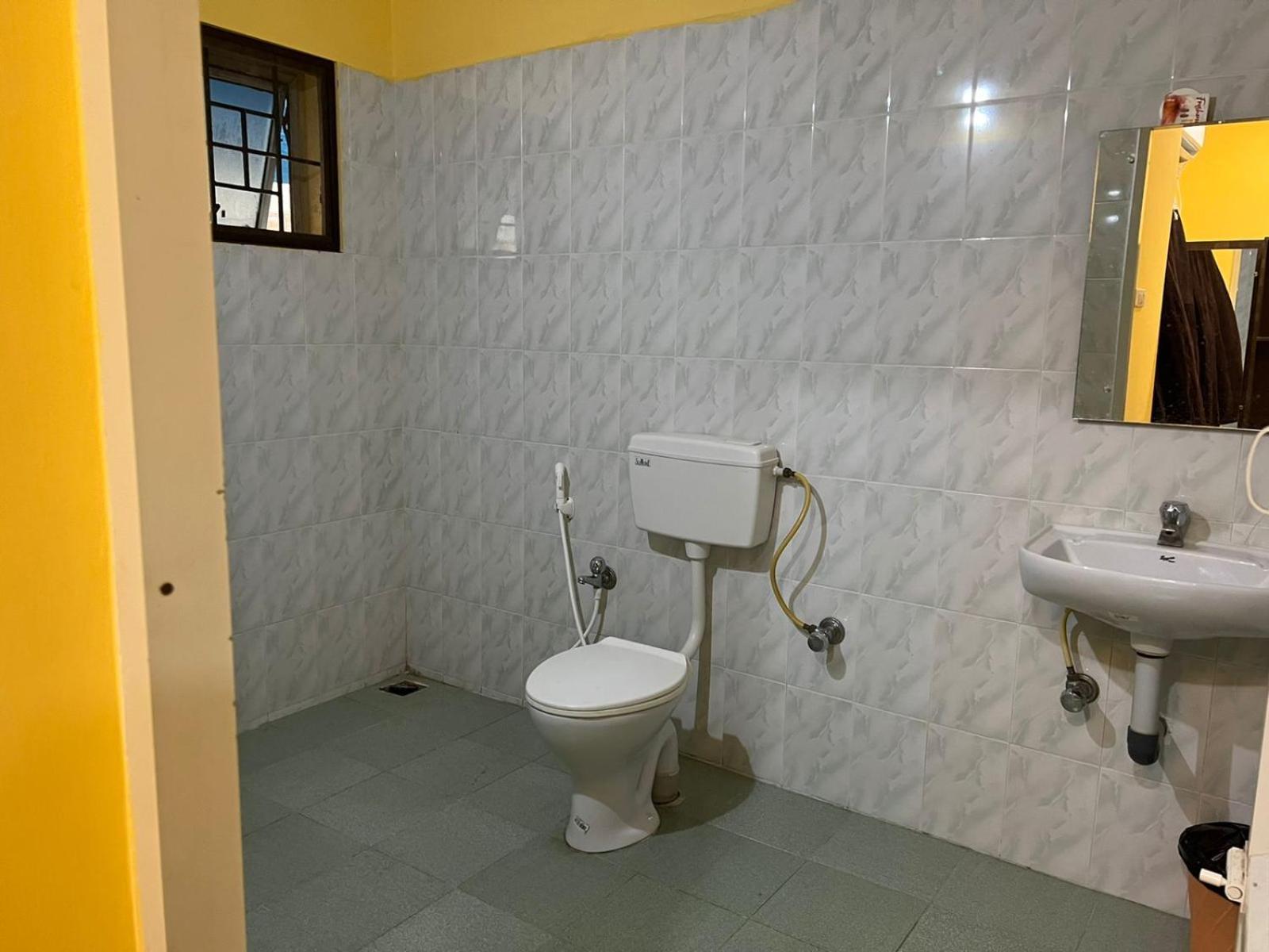 Le Hotel Host Tiruchirappalli Экстерьер фото